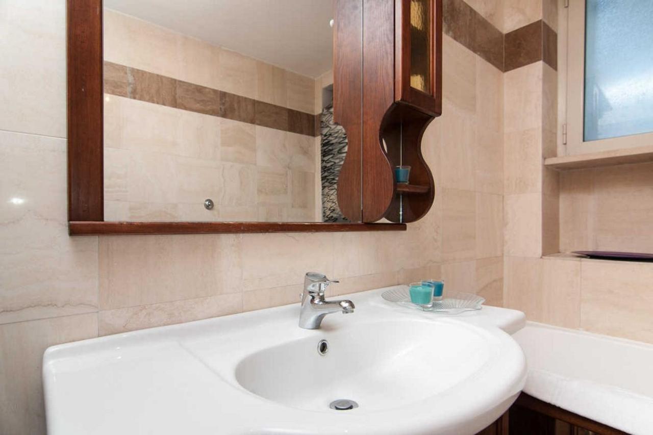 Termini Colosseum Apartment Rome Exterior photo